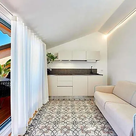 Hotel Rosa 4*